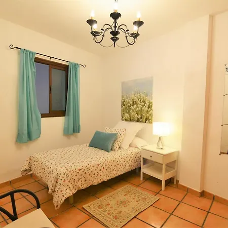 Tenerife Vulcano 4 Апартаменты